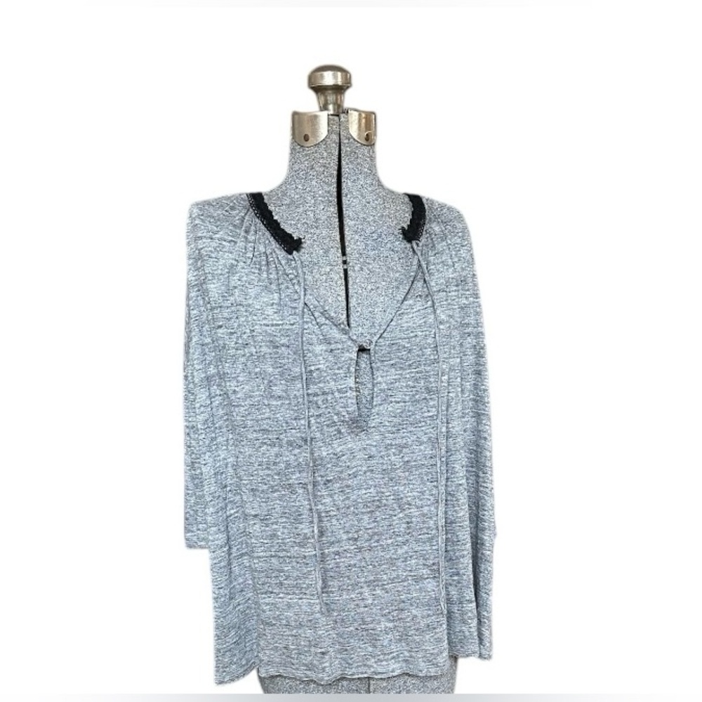Gray and Black Undiscovered Eye, Anthropologie baggy comfy tunic.